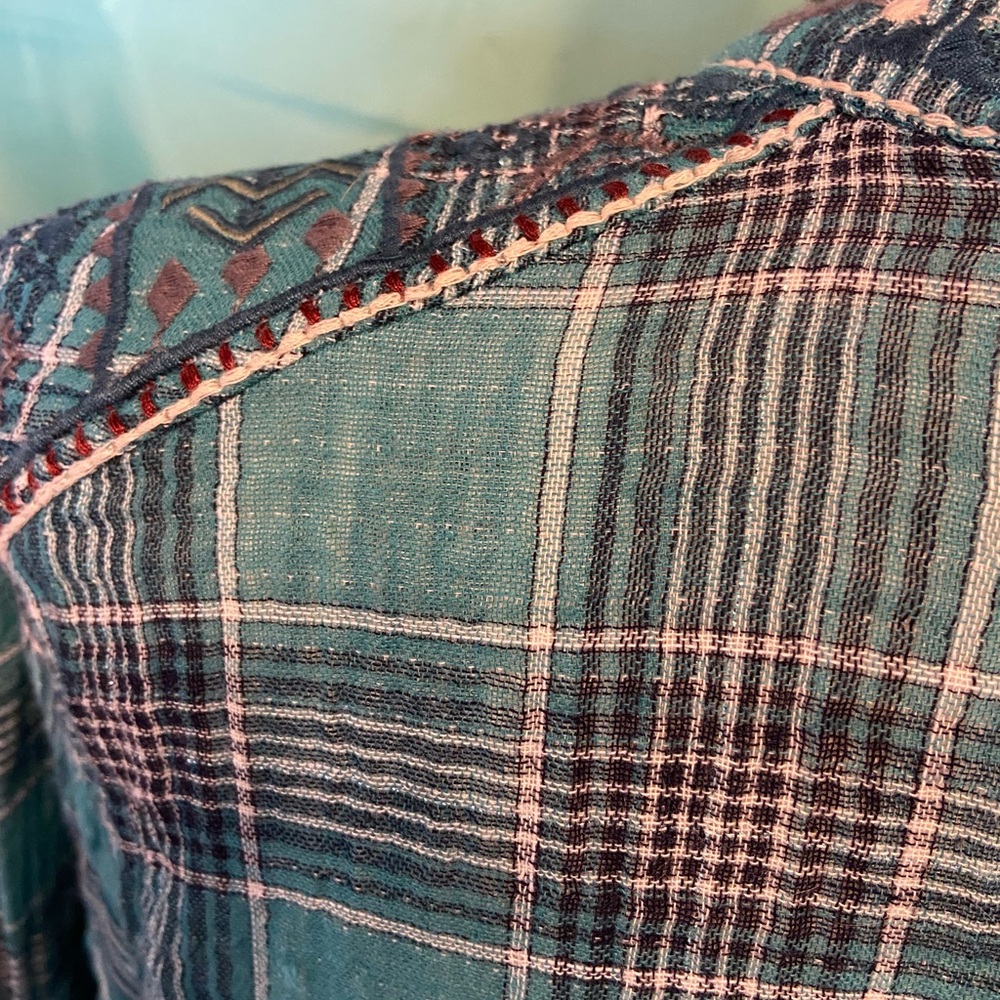 Johnny Was Floral Embroidered Plaid Blouse with Mandarin Collar size lg - Picture 4 of 9